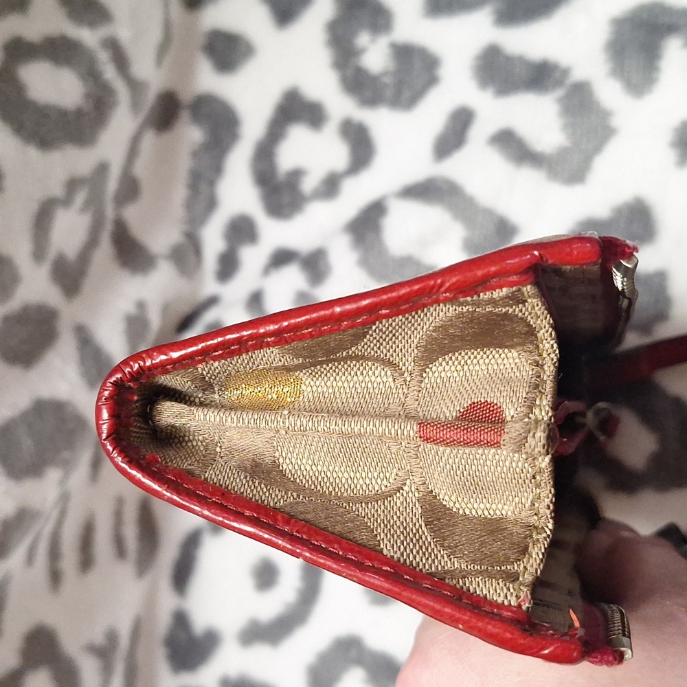 Coach Poppy Secret Admirer Full Sized Wallet - Picture 8 of 11